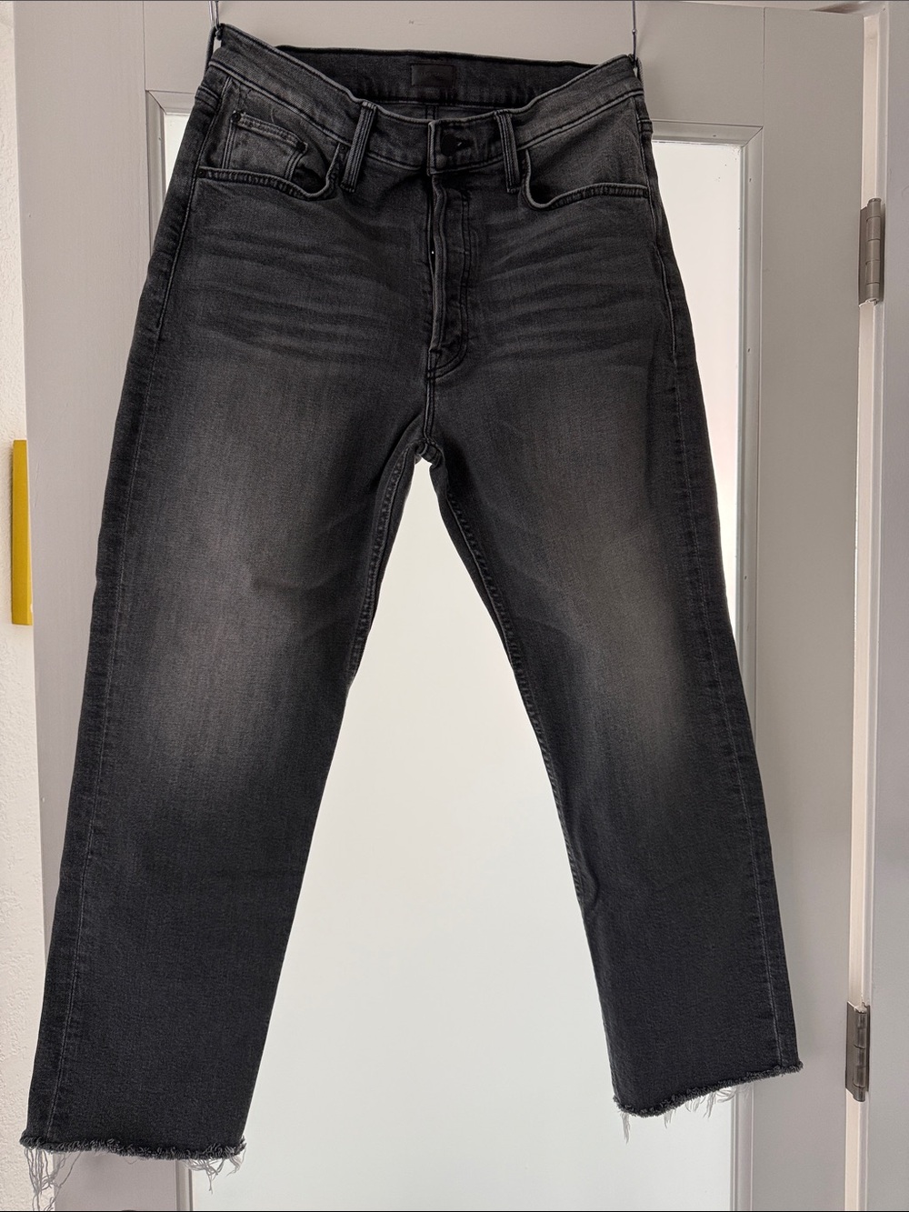 MOTHER Women's Washed Grey The Tomcat Ankle Frayed.